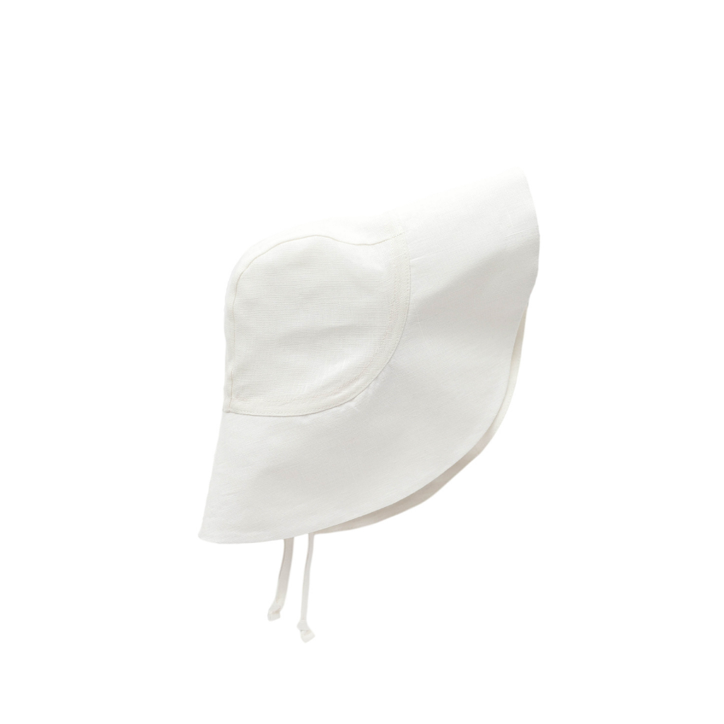 Product shot of Briar Baby sun hat in oyster white 