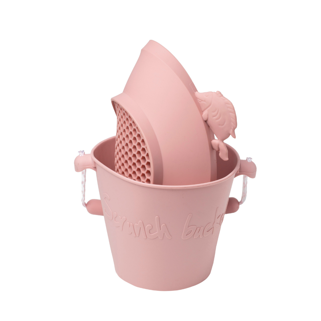 Scrunch silicone bucket and sand panner in old rose 