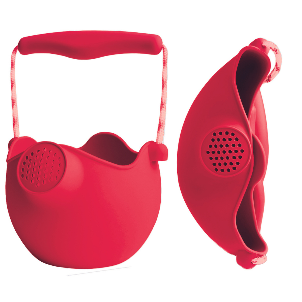 Scrunch silicone watering can in Strawberry Red rolled
