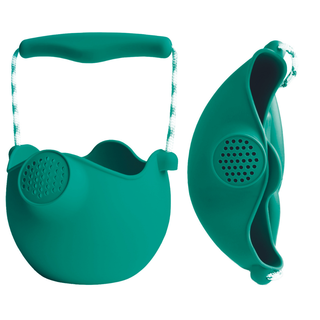 Scrunch silicone watering can in Teal rolled